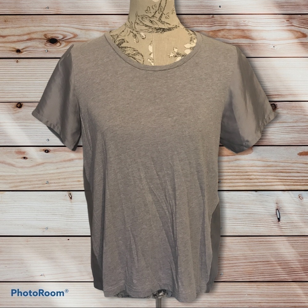 𝅺J Crew Gray Top S